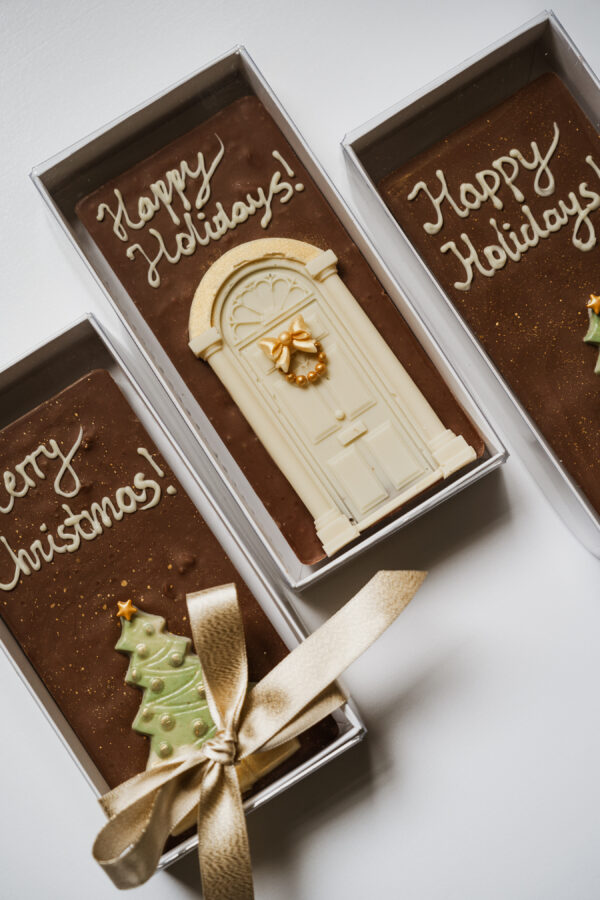 Festive Large Chocolate Card | Milk chocolate with spices and toffee pieces | 100g